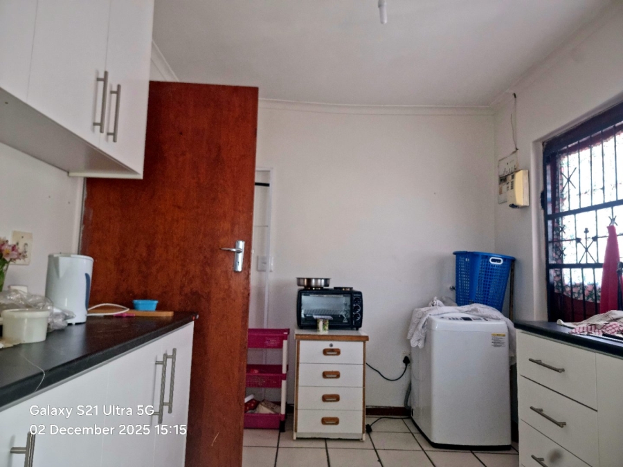 3 Bedroom Property for Sale in Clairewood Western Cape